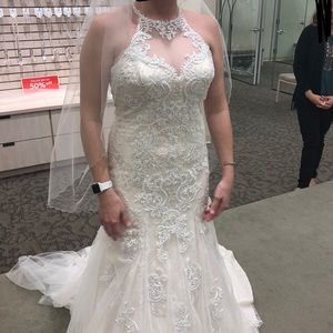 Wedding dress